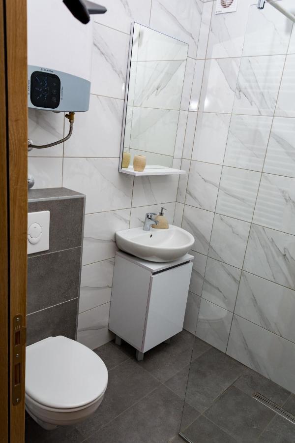 Apartmani Kamavu Jahorina Exterior photo